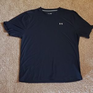 Black Under Armour Men’s shirt 2xl